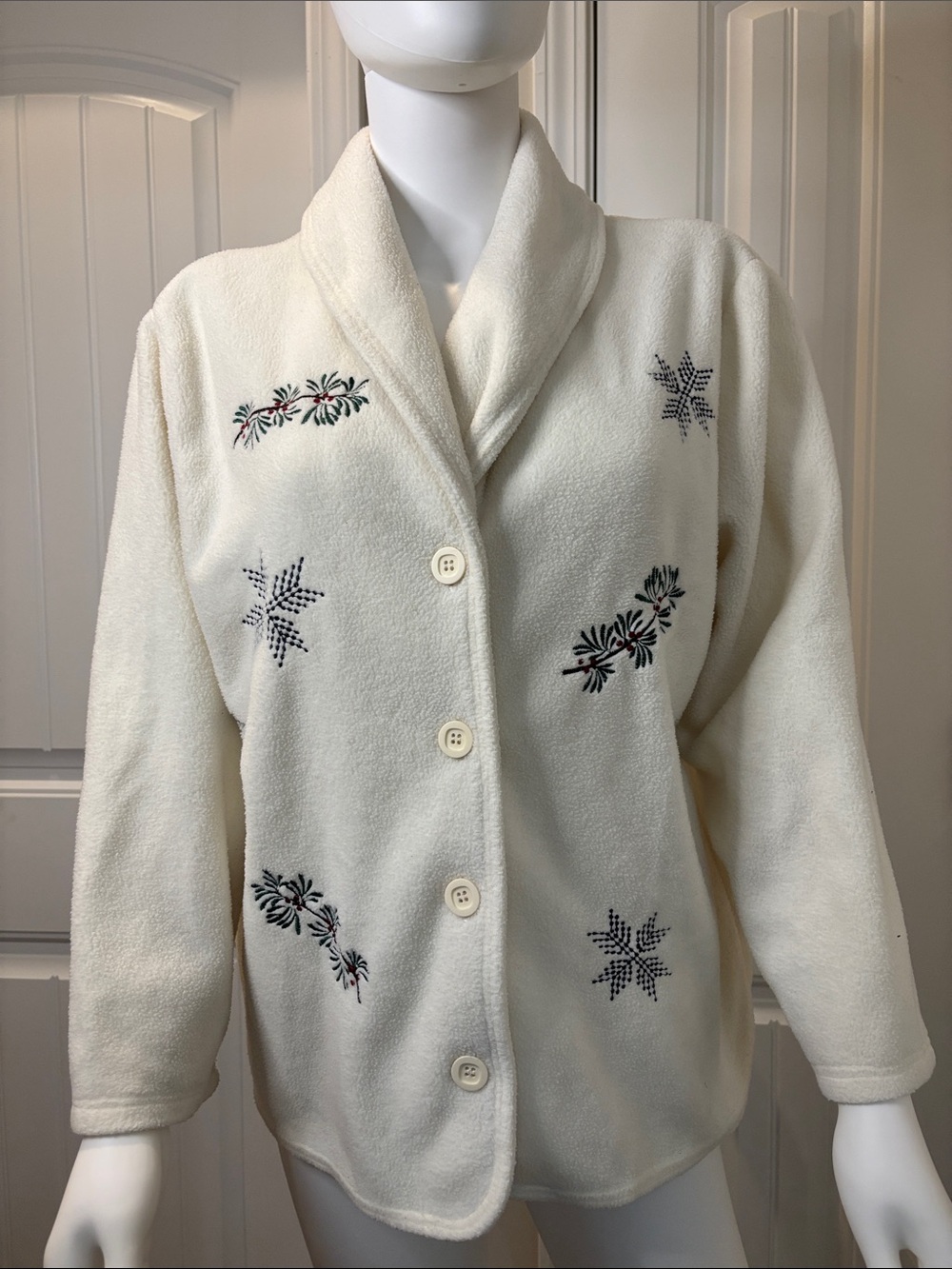 Chinawear Cream Embroidered Shawl-Collar Button-Up Cardigan Sweater Size Large